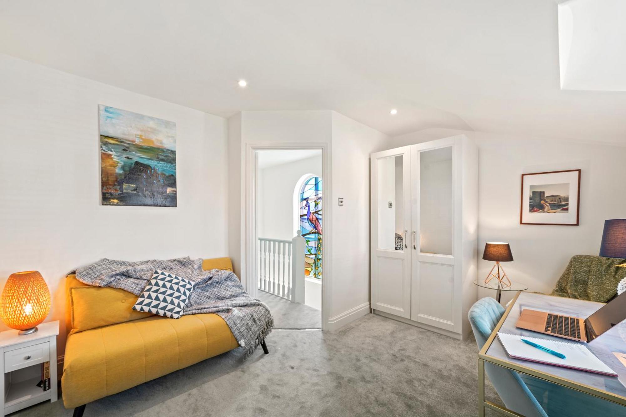 3 Bedroom Mews Home - Clapham Common - Free Private Parking - Sleeps 5 - Newly Refurbished - Sweetpea & Pillow Properties London Eksteriør bilde